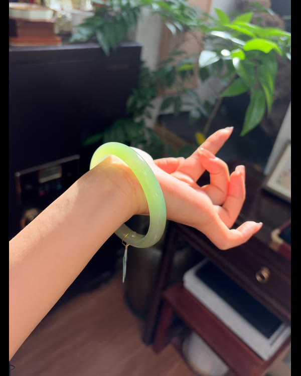Cui Qing Jade Bangle