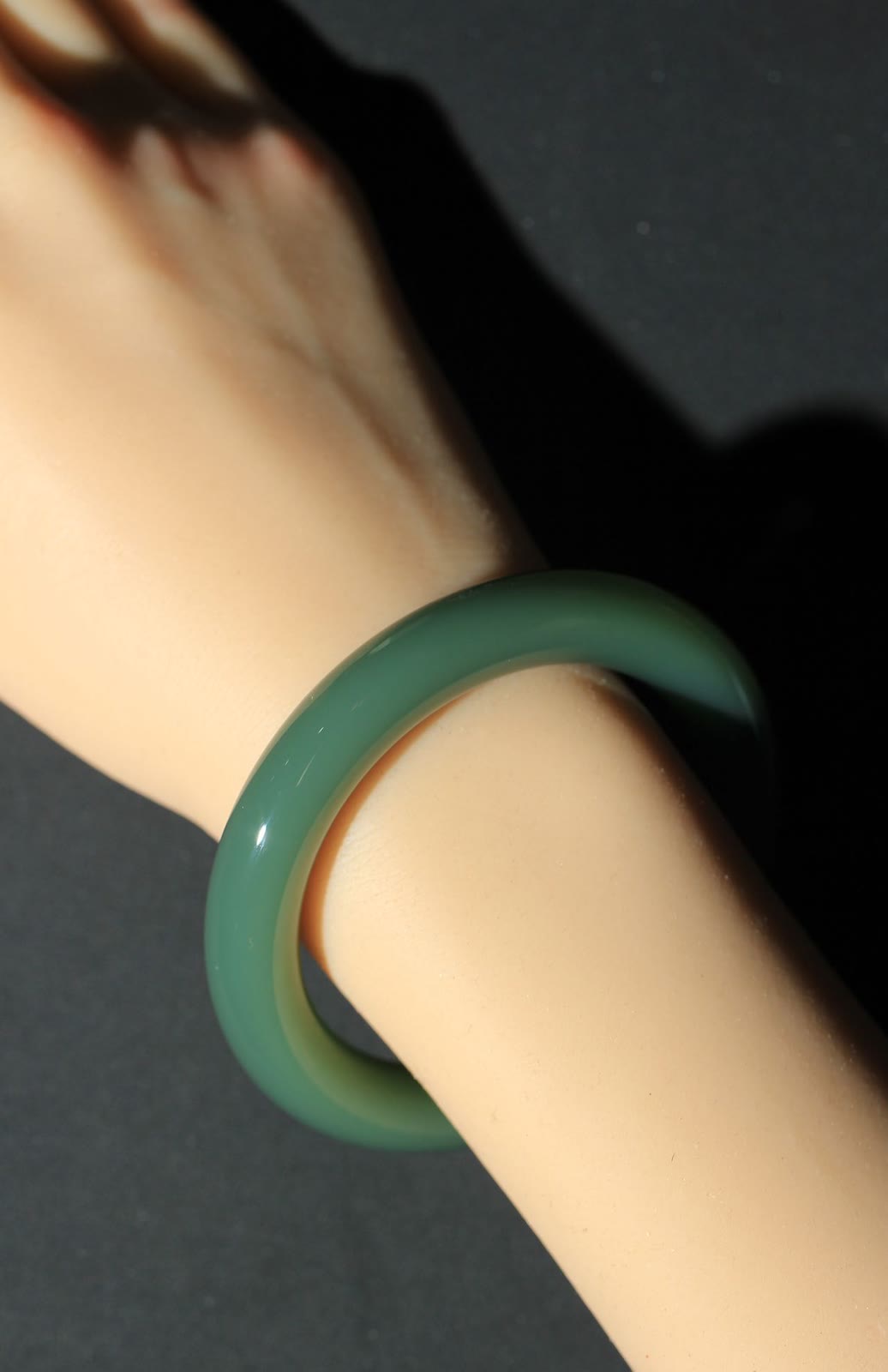 Nephrite Duck Egg Green Bangle
