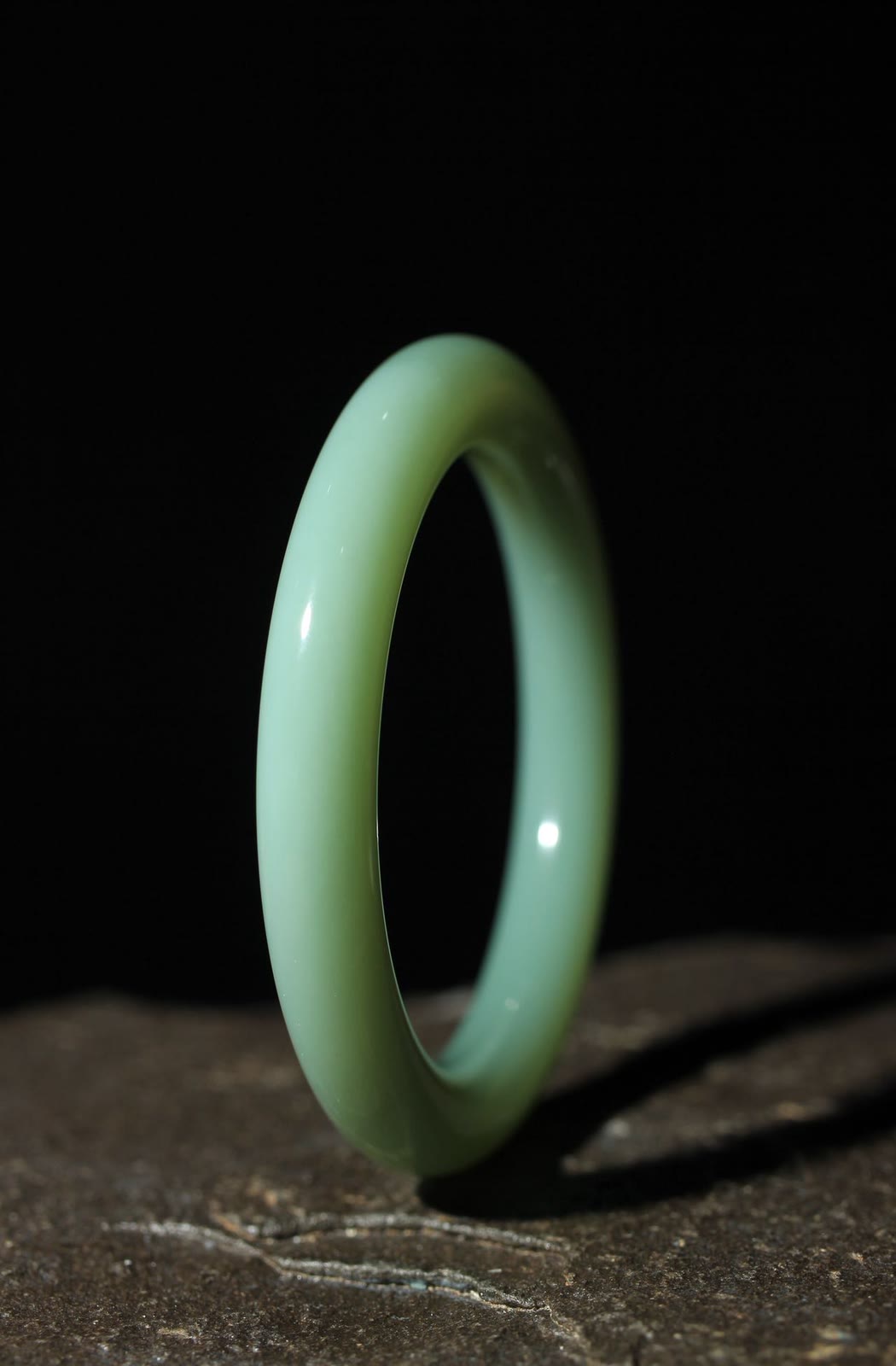 Nephrite Fen Qing Bangle