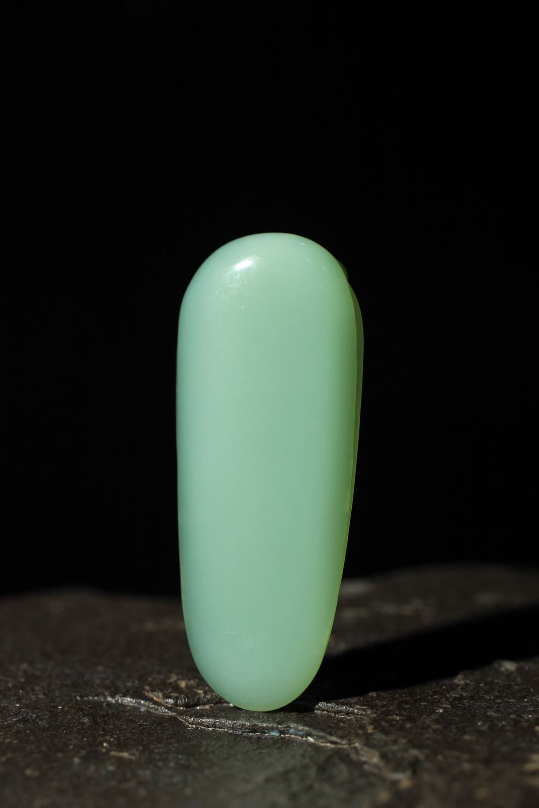 Nephrite Fen Qing Cicada Pendant · One Song, World Amazed