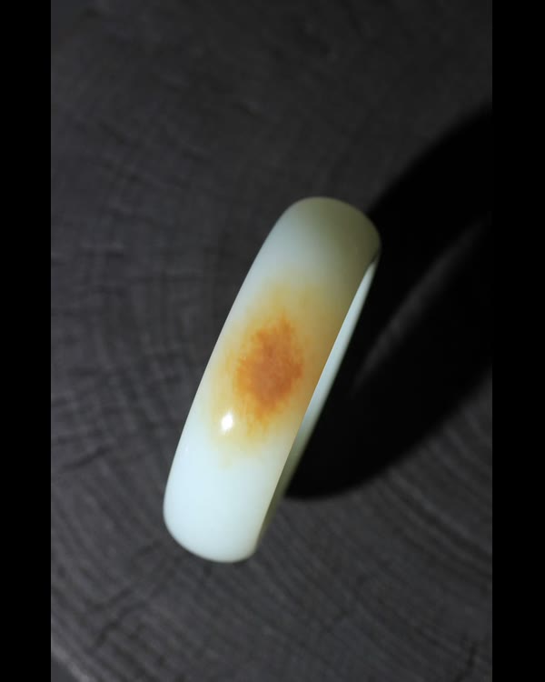 Qiemo Sugar White Tire Bangle