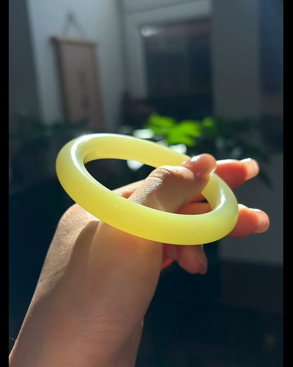 Yellow Jade Bangle